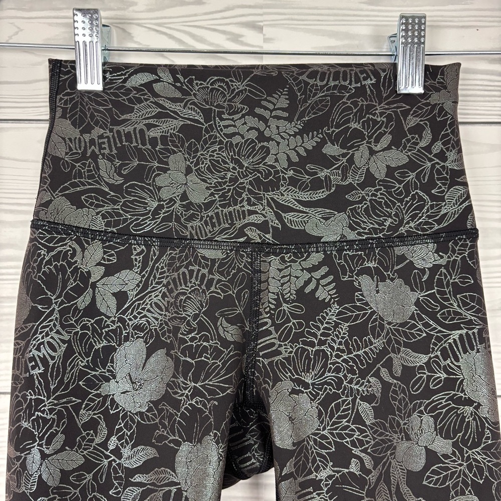 Lululemon Wunder Train High-Rise Tights Flourish Black Iridescent Foil Size 2 - Picture 3 of 10
